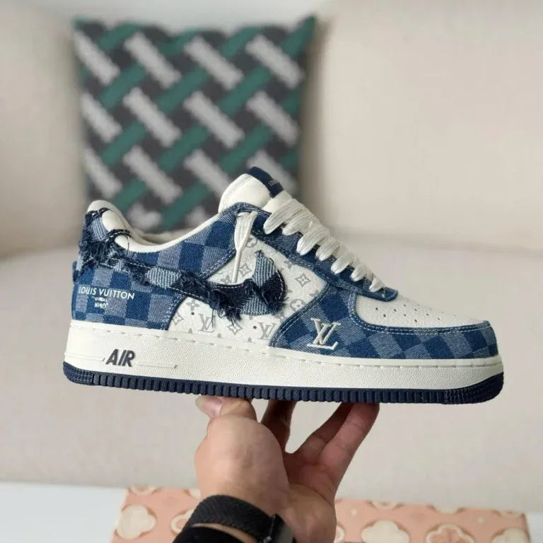 Louis Vuitton Nike Air Force 1 デニム Louis Vuitton x Nike Air Force 1 Low “Blue Damier Denim” – THE VARKON