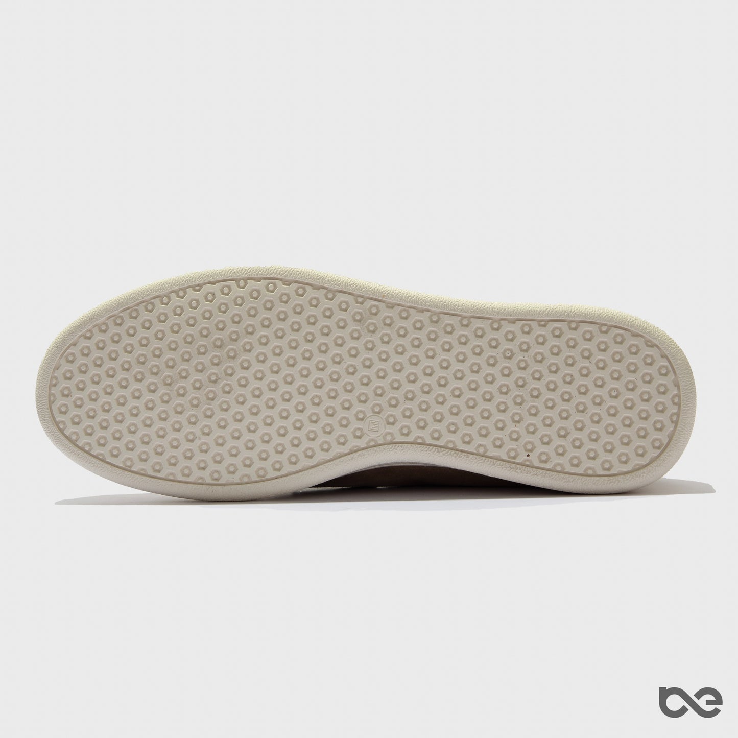 Conic Slip-On M003